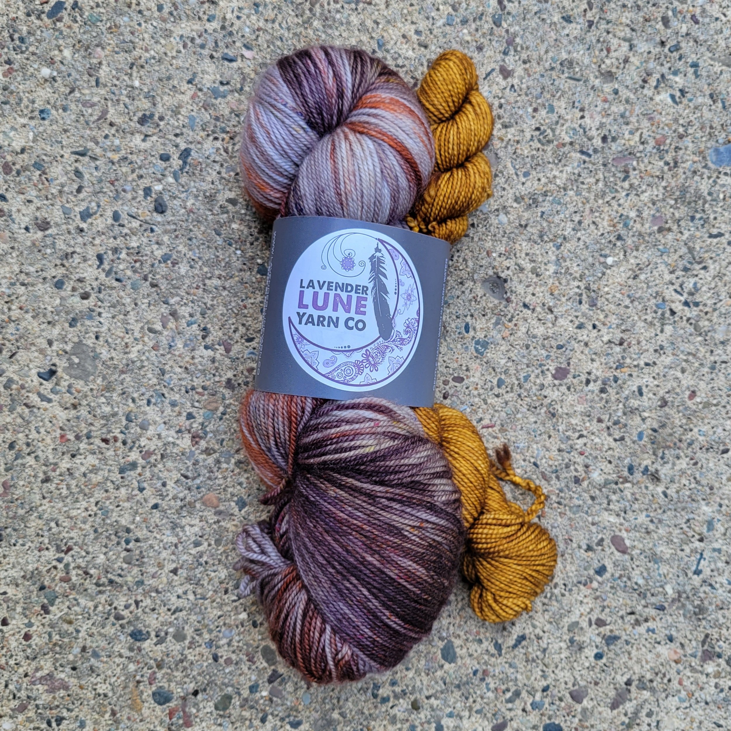 MCN Fingering - Wolfsbane Sock Set w/Caramel Mini